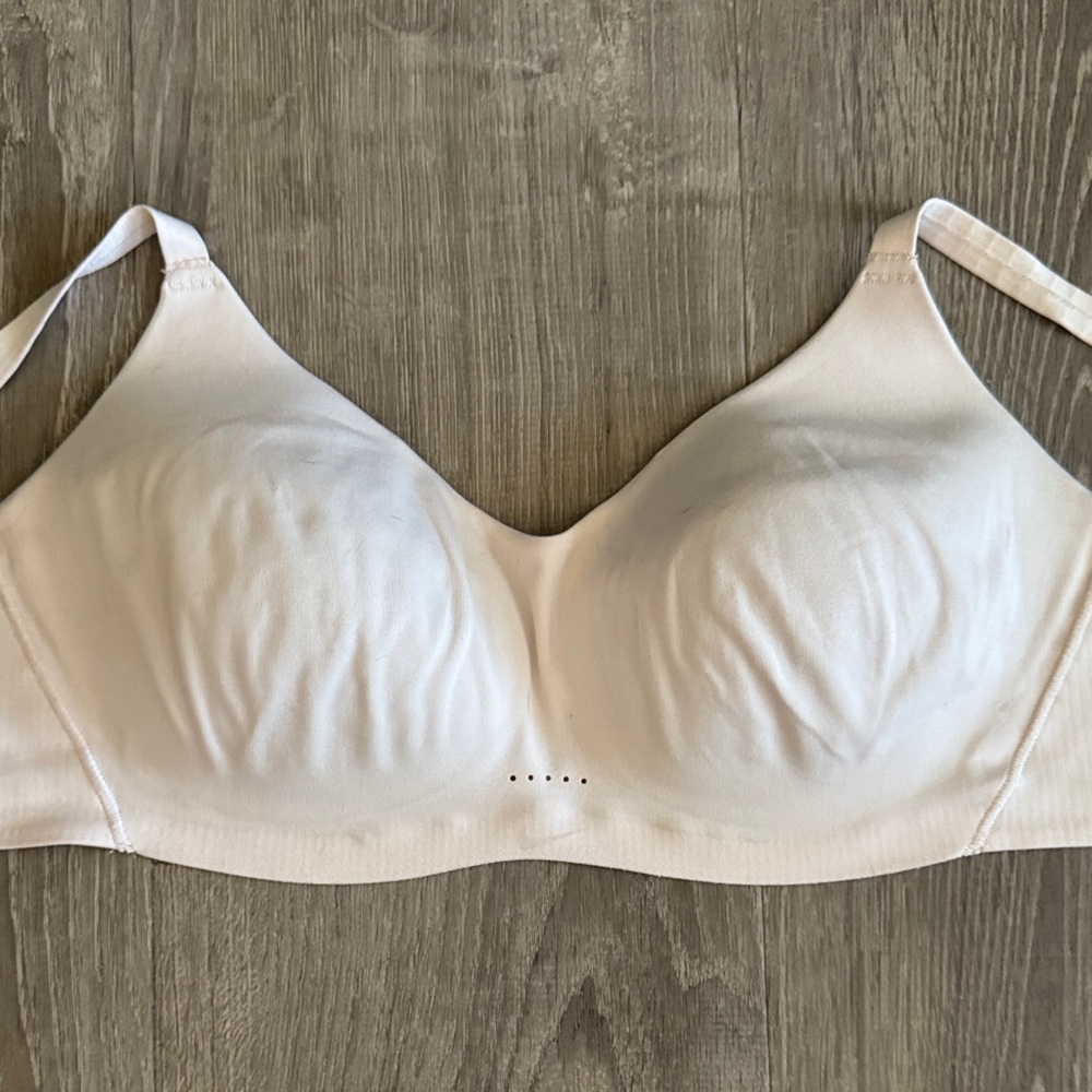 Nike Alate Minimalistic Bra - Picture 2 of 5